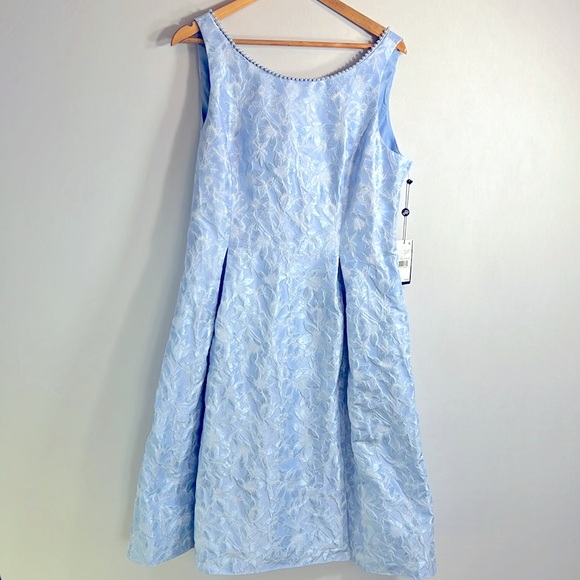 Brand NWT Adrianna Papell Pearl Trimmed Jacquard Dress Size 16 - Picture 3 of 12